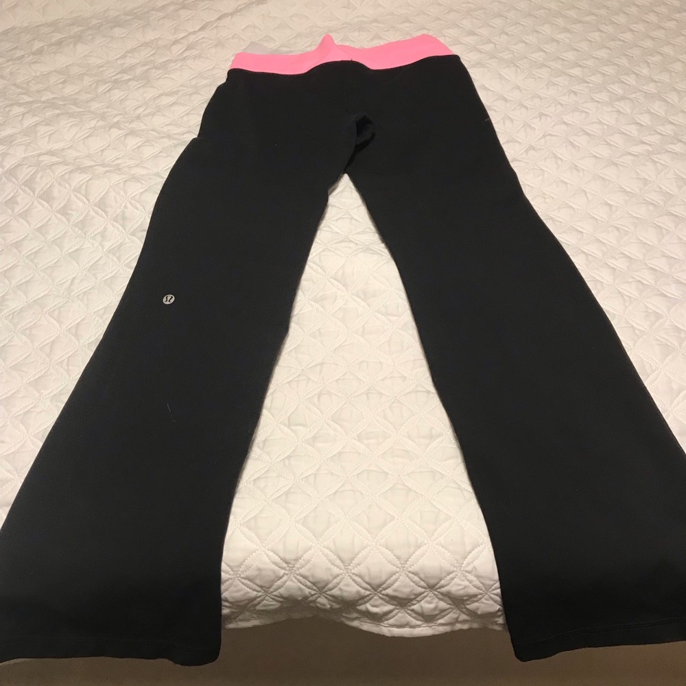 Lululemon size 6 Astro pant